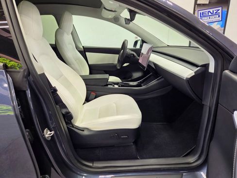 Used 2020 Tesla Model Y Long Range AWD/4WD image 16