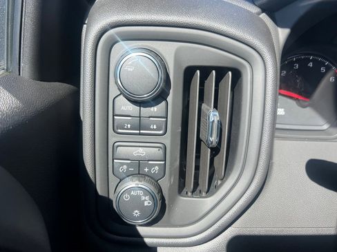 Used 2024 Chevrolet Silverado 1500 W/T w/ Z71 Off-Road Package image 6