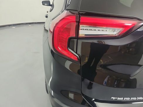 Used 2022 GMC Terrain SLE w/ Driver Convenience Package AWD/4WD image 31