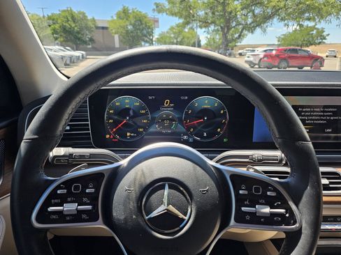 Used 2022 Mercedes-Benz GLE 350 4MATIC image 11