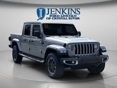 Used 2021 Jeep Gladiator Overland w/ Popular Equipment Package image 5