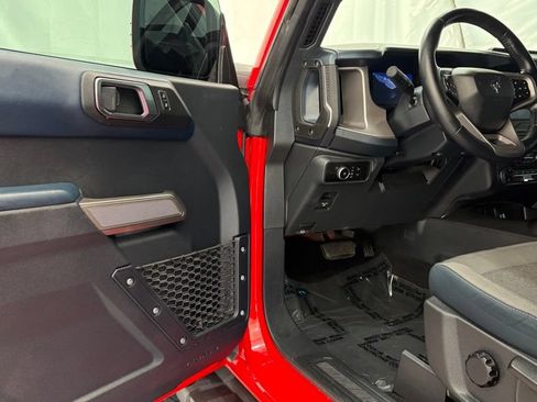 Used 2023 Ford Bronco Outer Banks AWD/4WD image 34