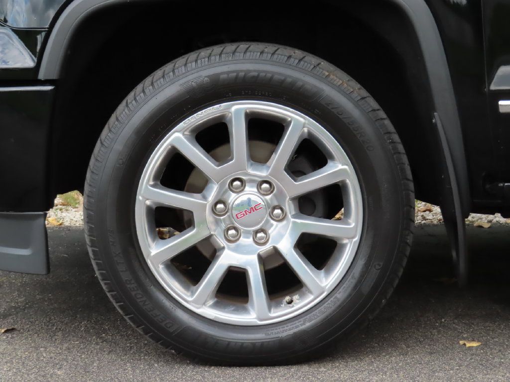 Used 2015 GMC Sierra 1500 Denali w/ Driver Alert Package AWD/4WD image 16