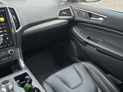 Used 2022 Ford Edge Titanium w/ Equipment Group 301A image 17
