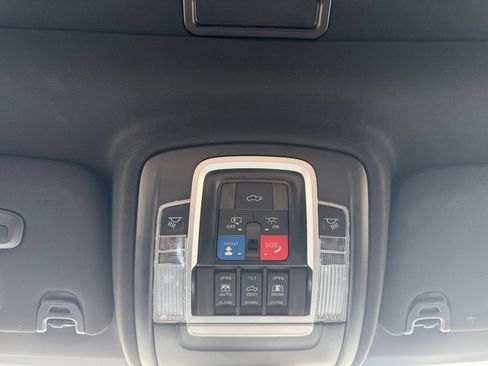 Used 2024 RAM 2500 Laramie w/ Sport Appearance Package AWD/4WD image 28