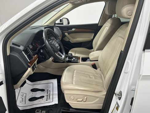 Used 2023 Audi Q5 2.0T Premium w/ Convenience Package AWD/4WD image 9