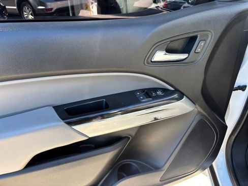 Used 2018 Chevrolet Colorado LT RWD image 10