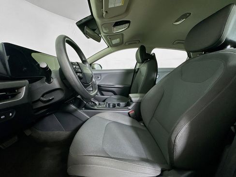 Used 2025 Kia K4 LXS FWD image 13