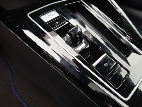 New 2026 Volkswagen Golf image 24