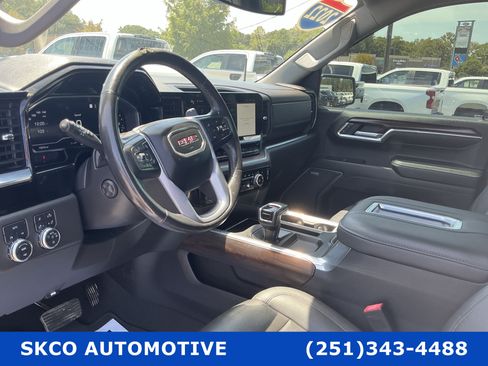 Used 2022 GMC Sierra 1500 SLT w/ SLT Convenience Package AWD/4WD image 20