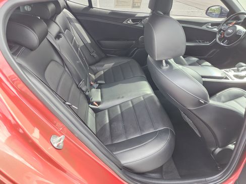 Used 2018 Kia Stinger GT2 AWD/4WD image 22