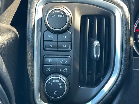 Used 2021 Chevrolet Silverado 1500 LT Trail Boss w/ Bed Protection Package image 31