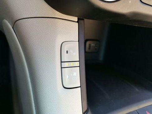 Used 2019 GMC Acadia Denali w/ LPO, Floor Liner Package image 15