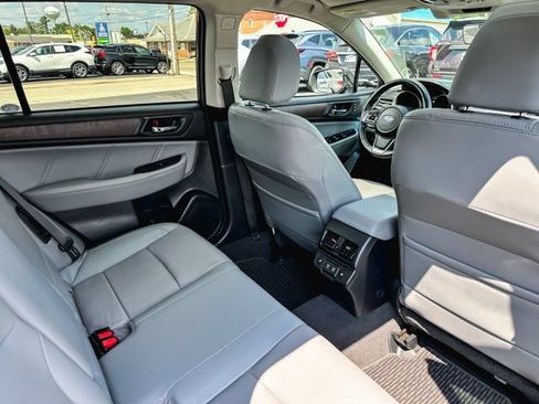 Used 2019 Subaru Outback 2.5i Limited AWD/4WD image 23