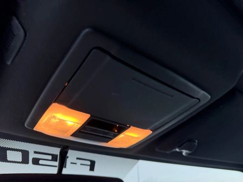 Used 2011 Ford F150 Lariat Limited image 36