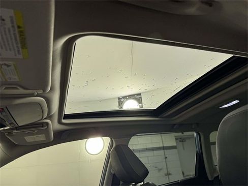 Used 2022 Subaru Forester Touring image 33