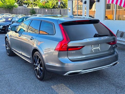 Used 2018 Volvo V90 T6 Cross Country w/ Convenience Package AWD/4WD image 6