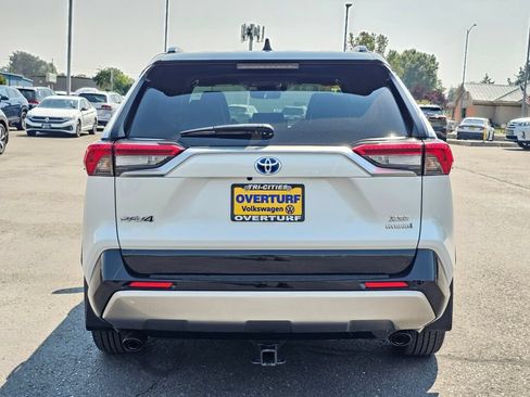 Used 2023 Toyota RAV4 XSE w/ XSE Grade Weather Package AWD/4WD image 5