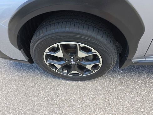 Used 2019 Subaru Crosstrek 2.0i Premium w/ Popular Package #2 AWD/4WD image 10