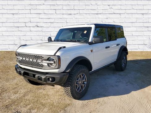 New 2025 Ford Bronco Badlands image 39
