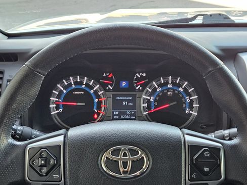 Used 2018 Toyota 4Runner SR5 RWD image 15