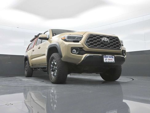Used 2020 Toyota Tacoma TRD Off-Road AWD/4WD image 31