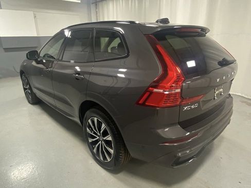 Used 2025 Volvo XC60 B5 Plus image 2