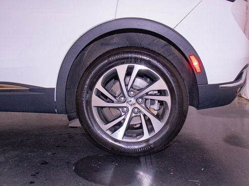 Certified 2022 Buick Envision Essence w/ Technology Package I image 6