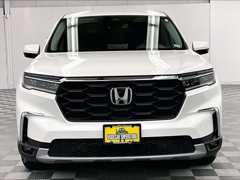 Used 2025 Honda Pilot EX-L image 4