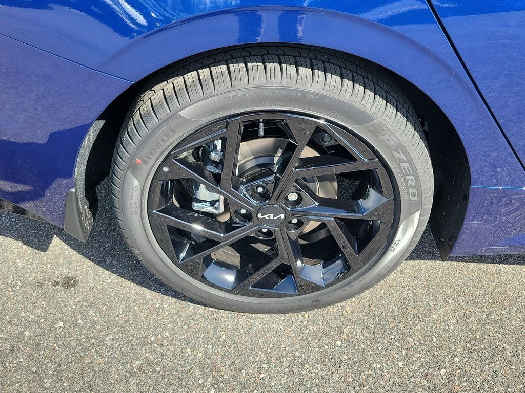 New 2026 Kia K5 GT-Line w/ GT-Line Premium Package FWD image 38