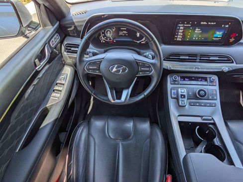 Certified 2022 Hyundai Palisade Calligraphy FWD image 15