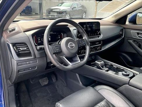 Certified 2023 Nissan Rogue Platinum w/ Platinum Premium Package image 18