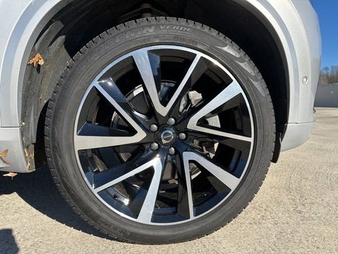 Certified 2024 Volvo XC90 B6 Plus w/ Protection Package Premier image 11