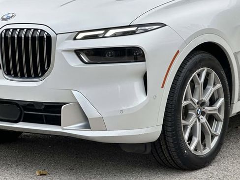 Certified 2024 BMW X7 xDrive40i w/ Executive Package image 13