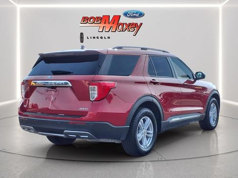 Used 2023 Ford Explorer XLT w/ Equipment Group 202A AWD/4WD image 4