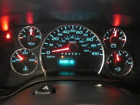 Used 2023 Chevrolet Express 2500 w/ Driver Convenience Package image 16