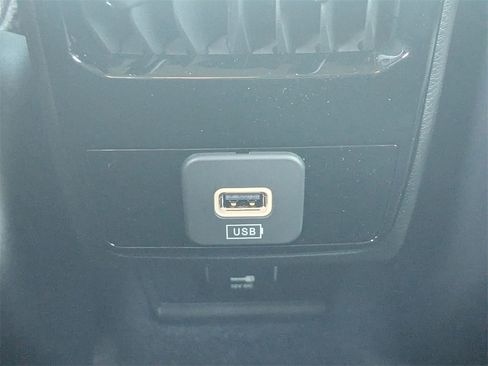 New 2026 Jeep Compass Limited image 29