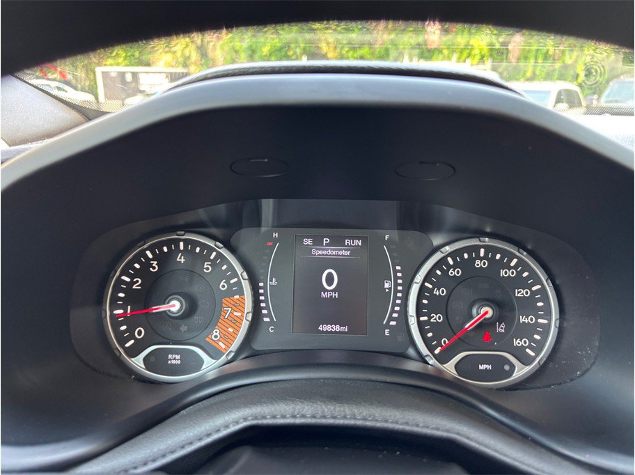 Used 2023 Jeep Renegade Latitude AWD/4WD image 20