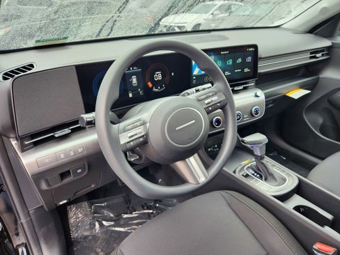 New 2026 Hyundai Kona SE image 23
