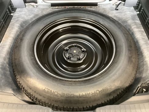 Used 2025 Nissan Rogue SV image 27