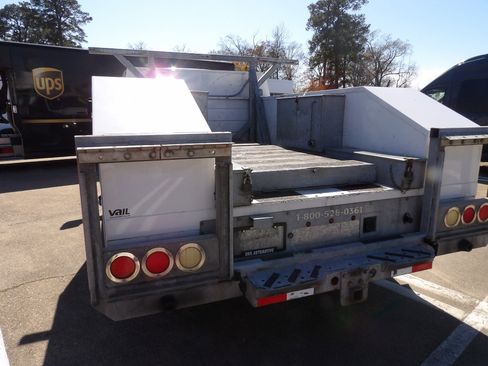 Used 2016 Ford F550 REGULAR CAB DRW 4WD SERVICE /U image 6