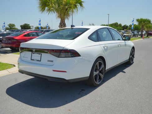 New 2026 Honda Accord SE image 5