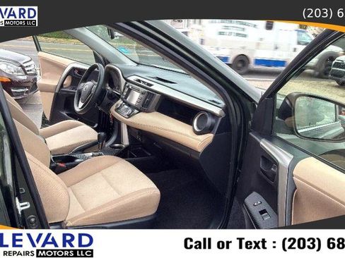 Used 2013 Toyota RAV4 XLE AWD/4WD image 38