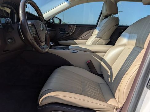 Used 2020 Lexus LS 500 w/ Interior Upgrade Package RWD image 28