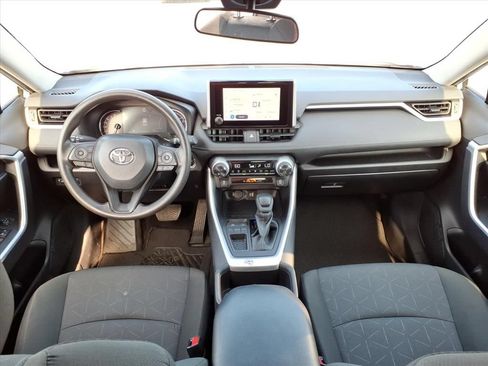Used 2024 Toyota RAV4 XLE FWD image 25