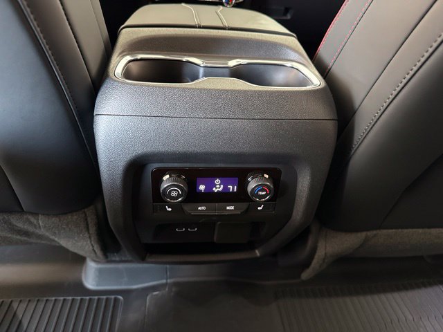 New 2027 Chevrolet Traverse RS w/ LPO, Floor Liner Package AWD/4WD image 30