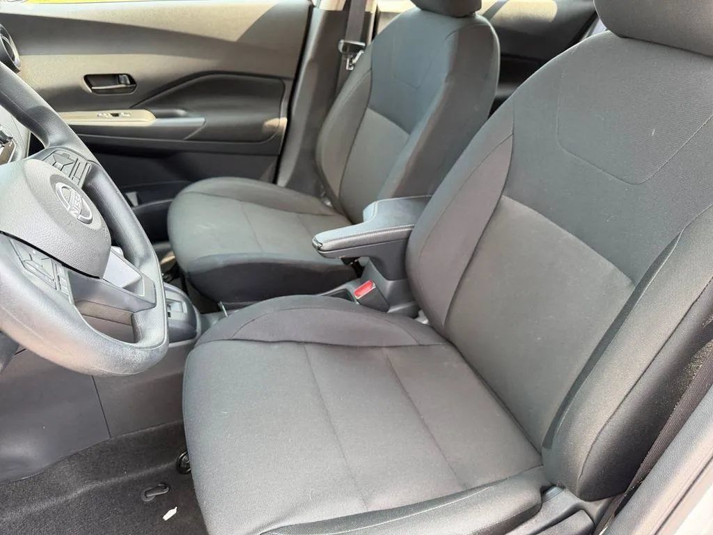 Used 2025 Nissan Kicks Play S FWD image 8