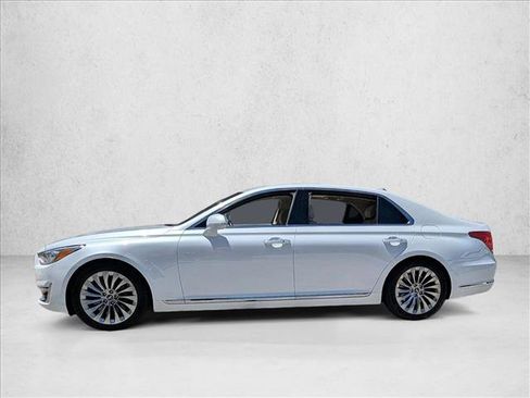 Used 2017 Genesis G90 3.3T Premium RWD image 5