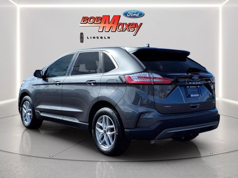 Used 2024 Ford Edge SEL w/ Convenience Package AWD/4WD image 7
