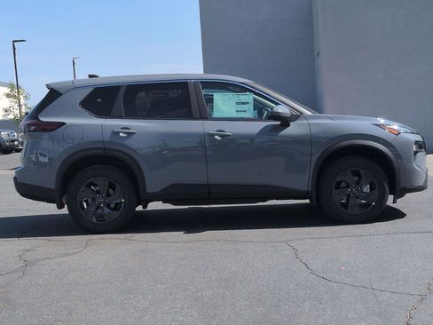 New 2026 Nissan Rogue SV image 5